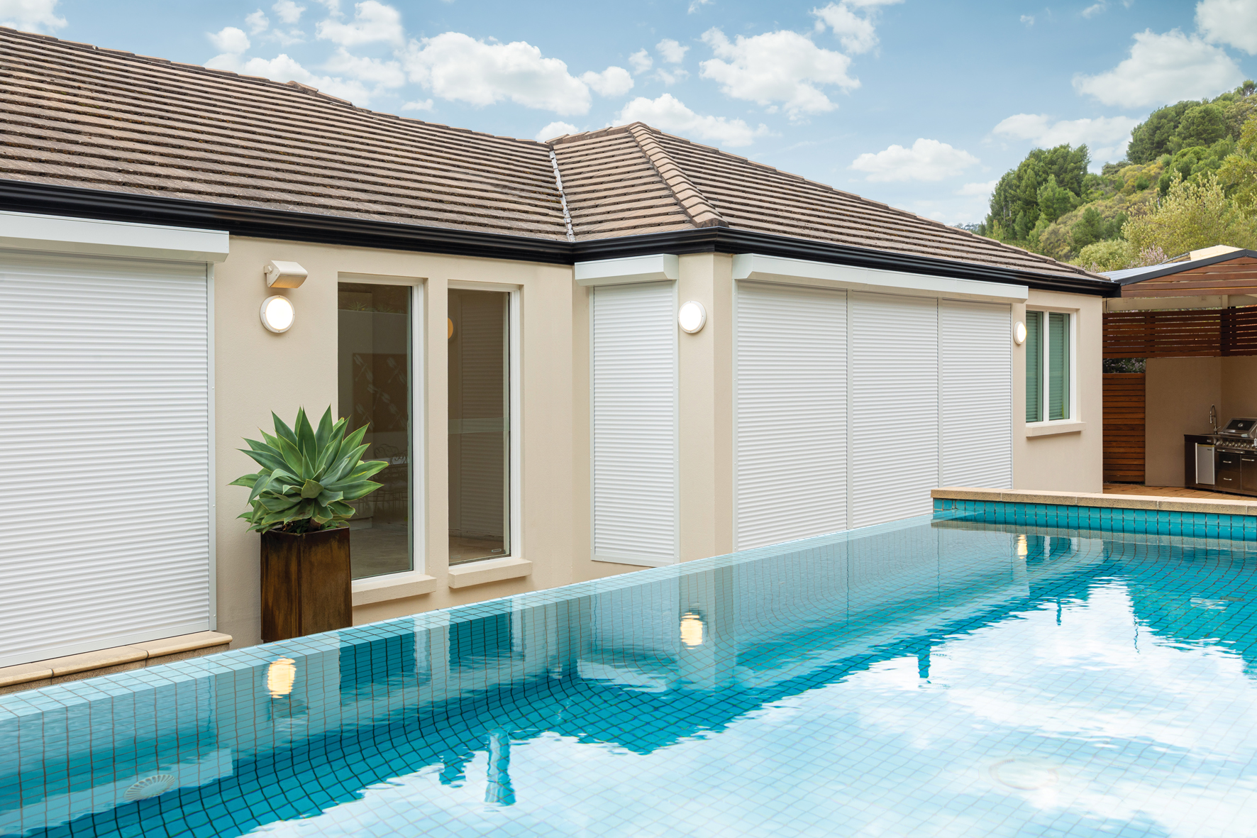 42mm Single Line Roller Shutters