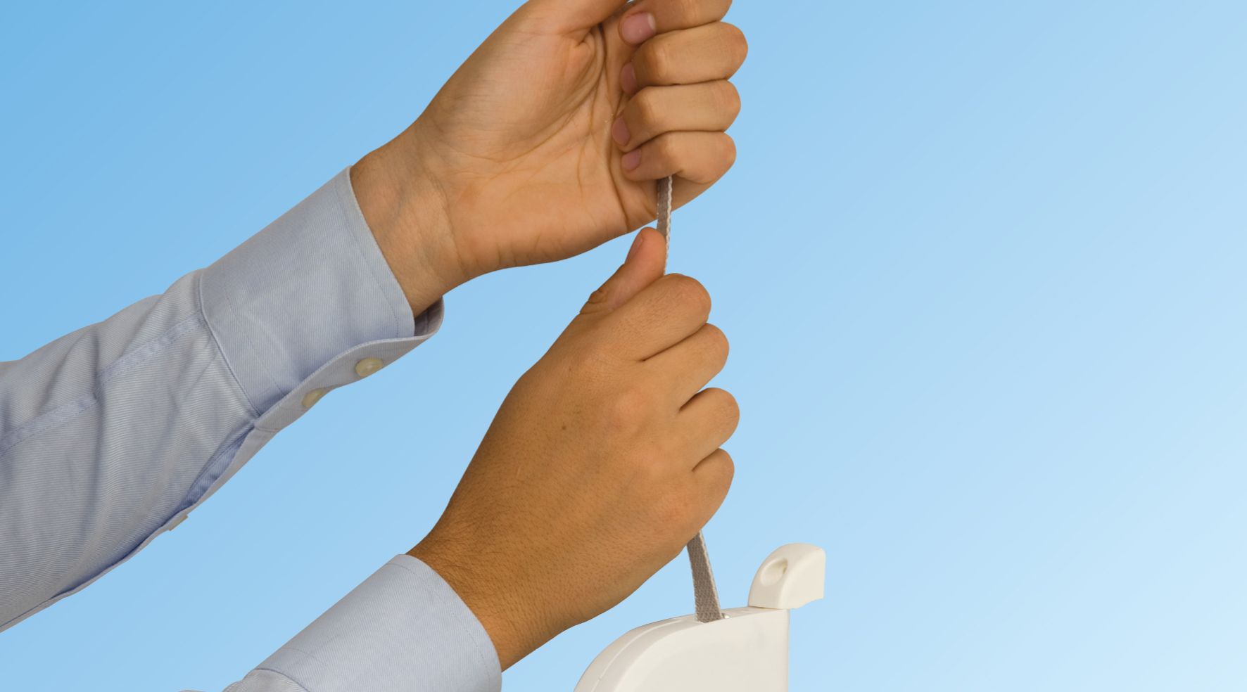 How to replace a roller shutter strap